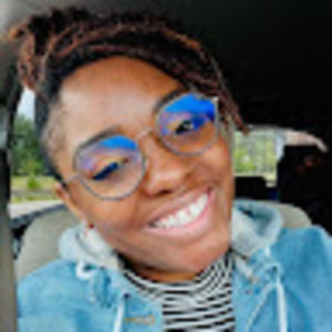 Meet your Posher, Joya